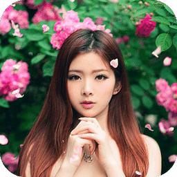桃花落英美女