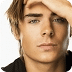 Kiss Zack Effron