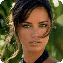 Adriana Lima AiO